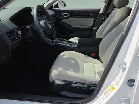 Certified 2024 Honda Civic EX image 9