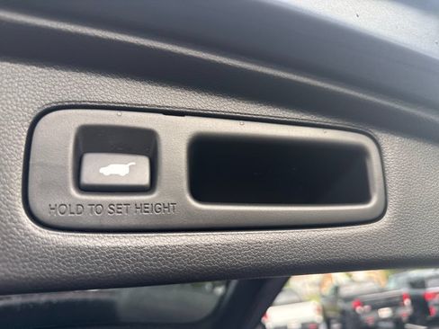 Used 2024 Honda CR-V EX-L image 42