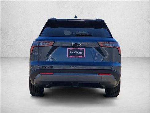 New 2026 Chevrolet Equinox LT w/ Midnight Edition FWD image 8