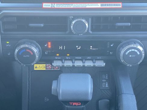 New 2026 Toyota 4Runner TRD Off-Road Premium AWD/4WD image 18