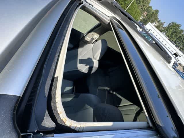 Certified 2024 Subaru Outback Premium AWD/4WD image 6