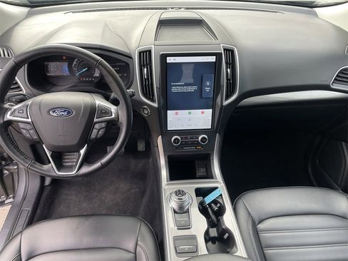 Used 2023 Ford Edge SEL image 15