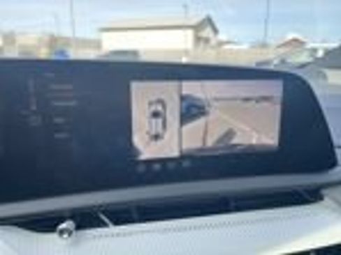 Used 2025 Cadillac Optiq Luxury 2 w/ LPO, Floor Liner Package AWD/4WD image 9