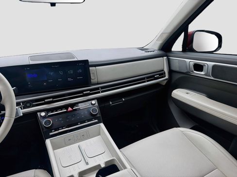 Used 2024 Hyundai Santa Fe SEL FWD image 19