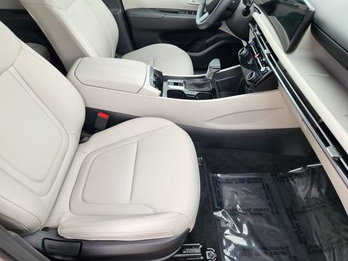 Certified 2025 Hyundai Tucson SEL FWD image 9
