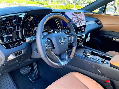 New 2026 Lexus RX 450h AWD image 10