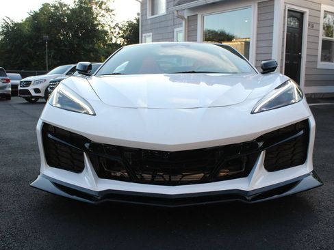 Used 2024 Chevrolet Corvette Stingray Coupe w/ Battery Protection Package RWD image 3