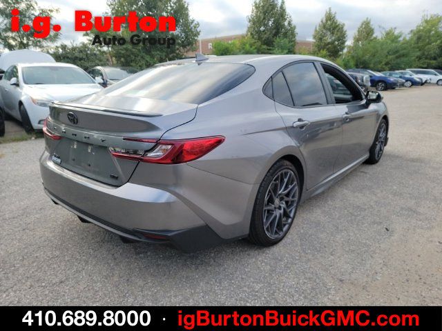 Used 2025 Toyota Camry SE FWD image 6