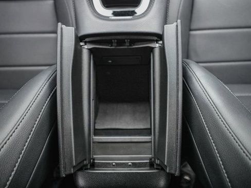 Certified 2024 Mercedes-Benz GLE 350 4MATIC image 25