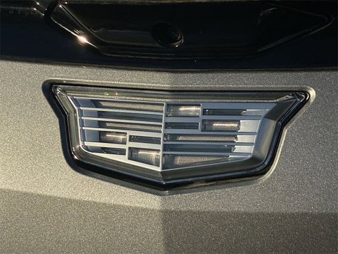 New 2026 Cadillac Optiq Sport 2 image 39