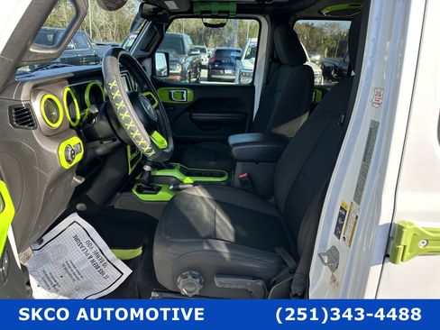 Used 2020 Jeep Gladiator Sport w/ Quick Order Package 24S image 11