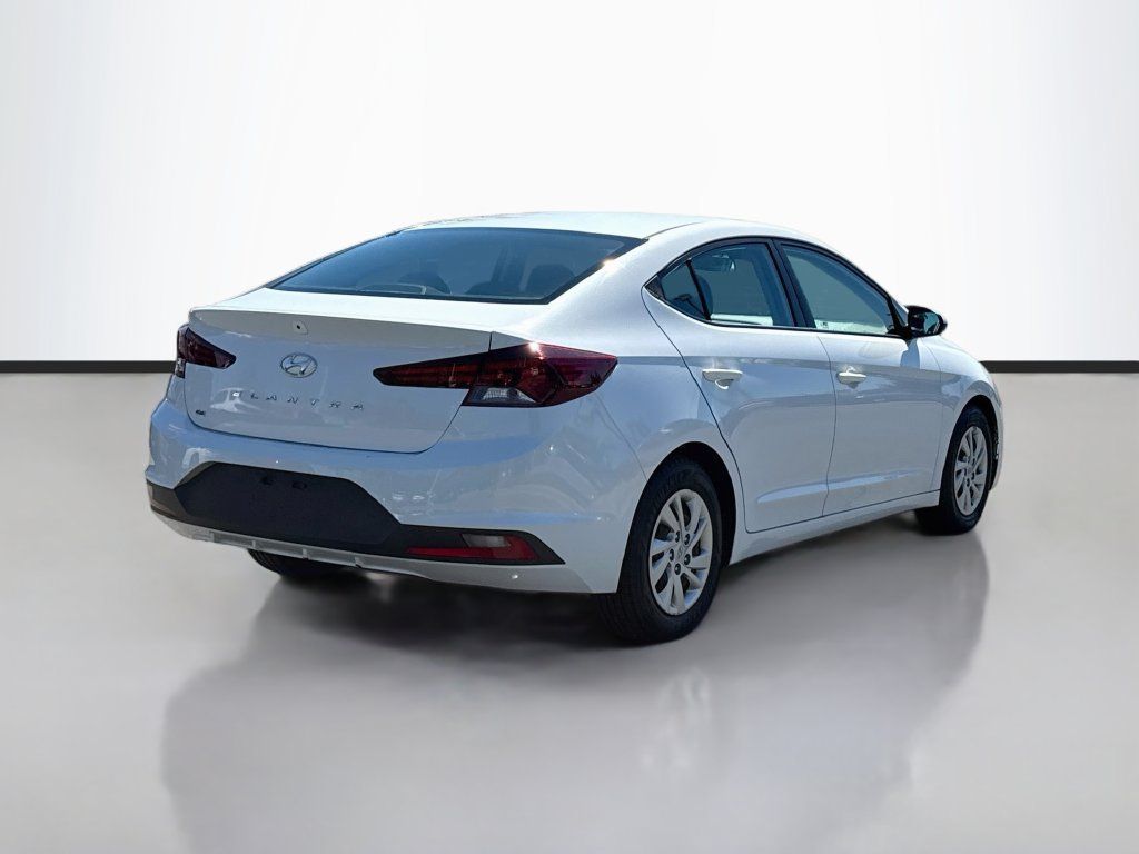 Used 2020 Hyundai Elantra SE w/ Cargo Package (C1) FWD image 8