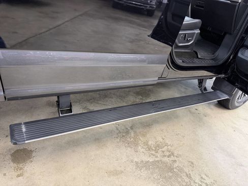 Used 2017 Ford F350 Lariat w/ Lariat Ultimate Package AWD/4WD image 8