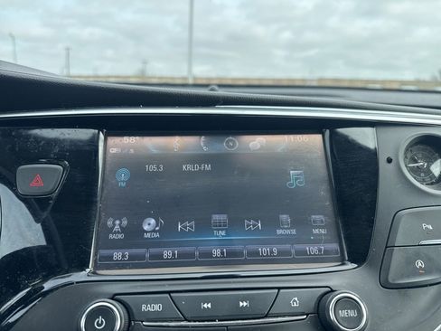 Used 2019 Buick Envision Essence image 47