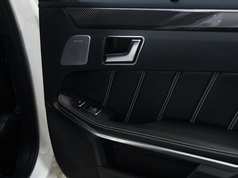 Used 2014 Mercedes-Benz E 63 AMG S-Model w/ Driver Assistance Package image 31