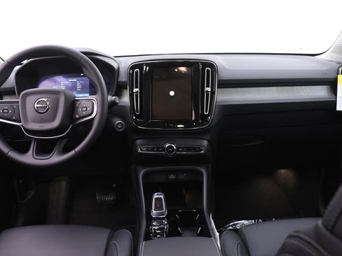 New 2026 Volvo XC40 B5 Plus w/ Protection Package Premier image 8