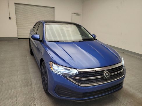 Used 2024 Volkswagen Jetta SE w/ Panoramic Sunroof Package image 14