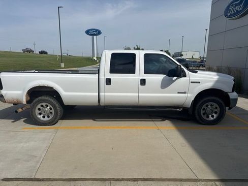 Used 2005 Ford F350 XLT AWD/4WD image 2