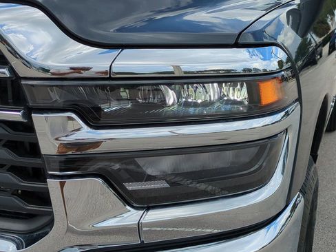 New 2026 RAM 2500 Big Horn AWD/4WD image 10
