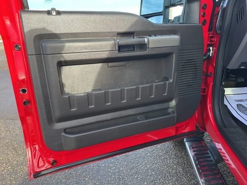 Used 2011 Ford F350 Lariat w/ Lariat Interior Pkg image 36