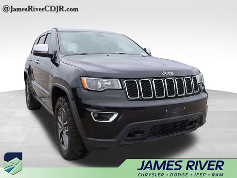 Used 2020 Jeep Grand Cherokee Laredo w/ Quick Order Package 2BN North AWD/4WD image 13