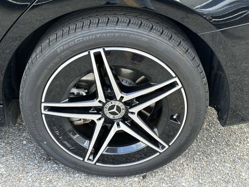 Used 2024 Mercedes-Benz C 300 Sedan image 4