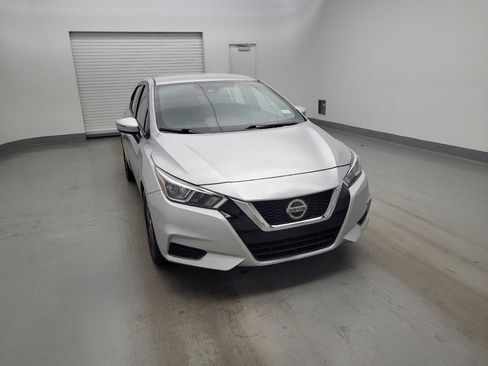 Used 2021 Nissan Versa SV FWD image 14