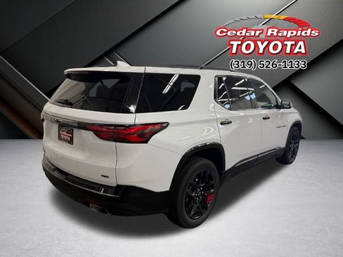 Used 2022 Chevrolet Traverse Premier w/ Redline Edition image 2