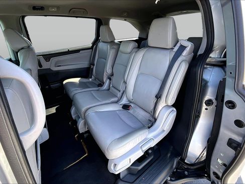 Used 2018 Honda Odyssey EX-L image 27