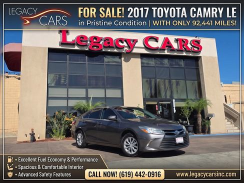 Used 2017 Toyota Camry LE FWD image 2
