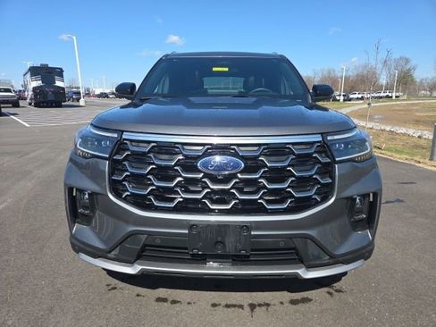 Used 2025 Ford Explorer Platinum w/ LUX Leather Package image 2