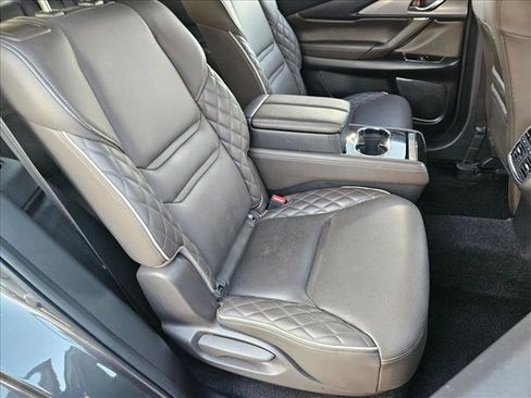 Used 2022 MAZDA CX-9 Signature image 18