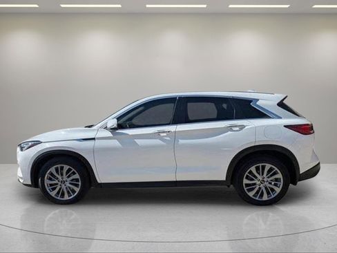 Used 2023 INFINITI QX50 Pure AWD/4WD image 9