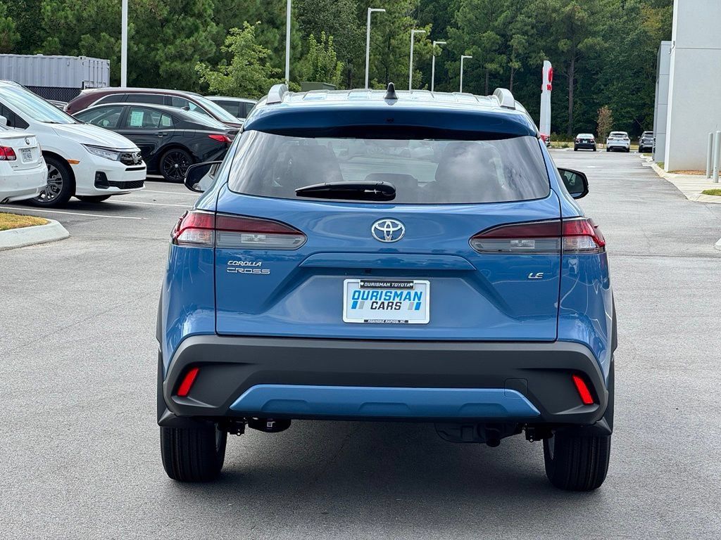 New 2026 Toyota Corolla Cross LE FWD image 4