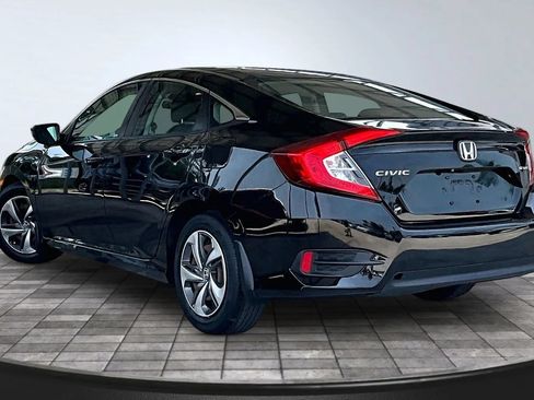 Used 2020 Honda Civic LX image 4