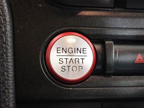 Used 2018 Ford Mustang Coupe image 23