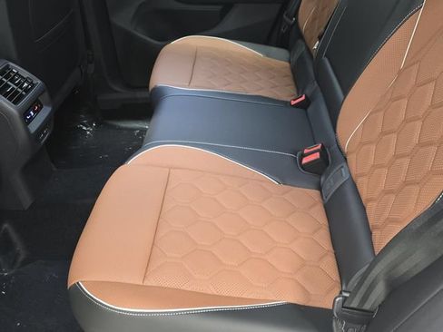 New 2026 Volkswagen Tiguan SEL R-Line AWD/4WD image 16