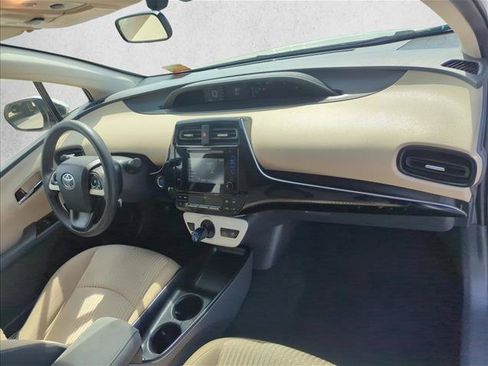 Certified 2016 Toyota Prius Two FWD image 21
