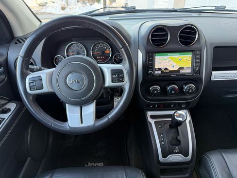 Used 2017 Jeep Compass High Altitude image 2