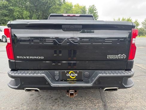 Used 2020 Chevrolet Silverado 1500 High Country w/ Technology Package AWD/4WD image 6