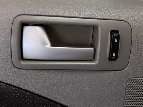 Used 2006 Ford Mustang GT Premium image 13