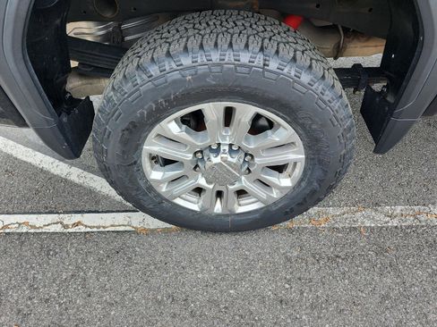 Used 2022 GMC Sierra 2500 Denali w/ Technology Package image 6