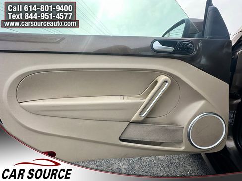 Used 2015 Volkswagen Beetle 1.8T Classic image 16