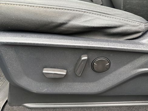 Used 2022 Ford F150 XLT w/ Equipment Group 302A High image 11