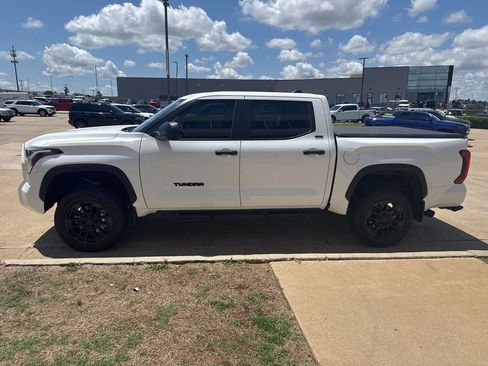 Used 2024 Toyota Tundra SR5 AWD/4WD image 4