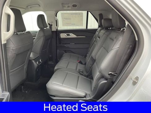 New 2026 Ford Explorer Active w/ Active Comfort Package RWD image 19