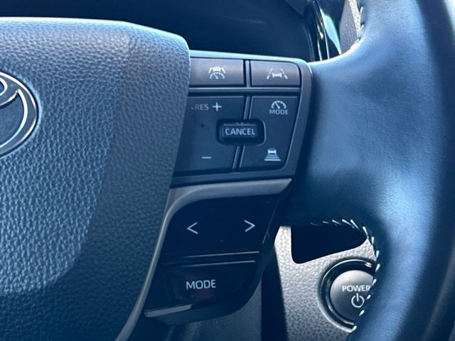 Used 2025 Toyota Camry SE AWD/4WD image 45