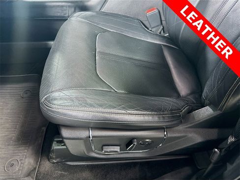 Used 2018 Ford Expedition Max Platinum image 21