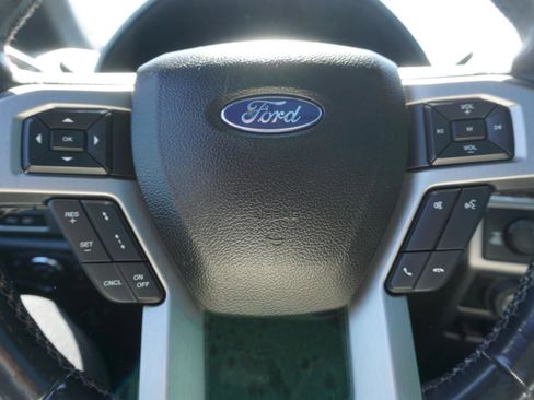 Used 2018 Ford F150 Platinum w/ Equipment Group 701A Luxury AWD/4WD image 17