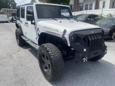 Used 2014 Jeep Wrangler Unlimited Sport w/ Quick Order Package 24S AWD/4WD image 3